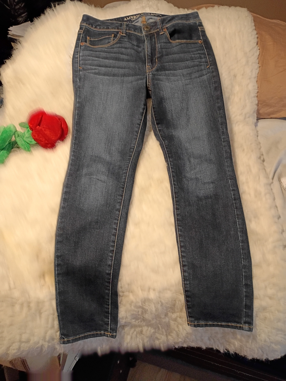 American Eagle Women’s Dark Wash Blue Jeans - Picture 12 of 12